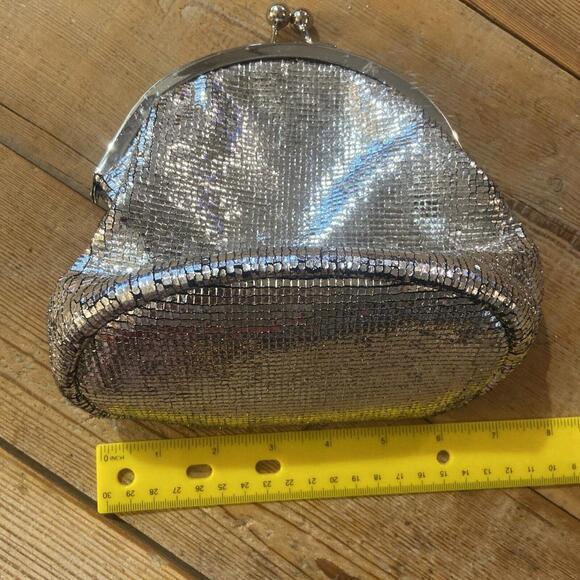 Bella Collection Silver Purse With An Extra Chain - Picture 6 of 6